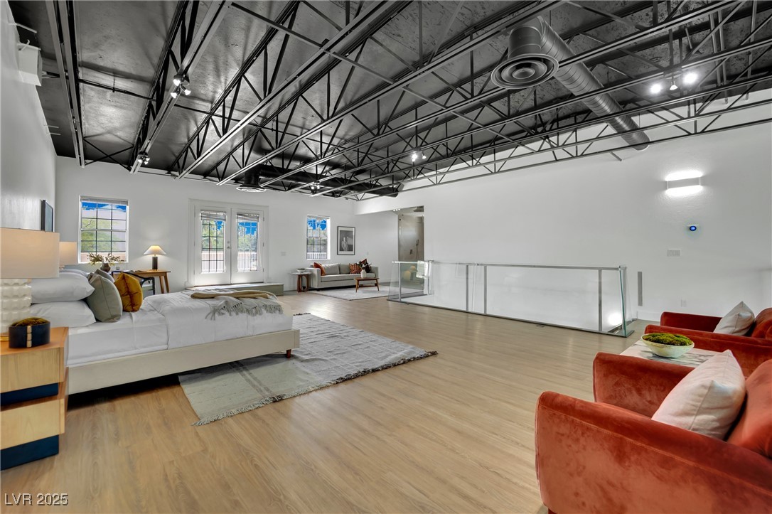 5015 Thunder River Circle