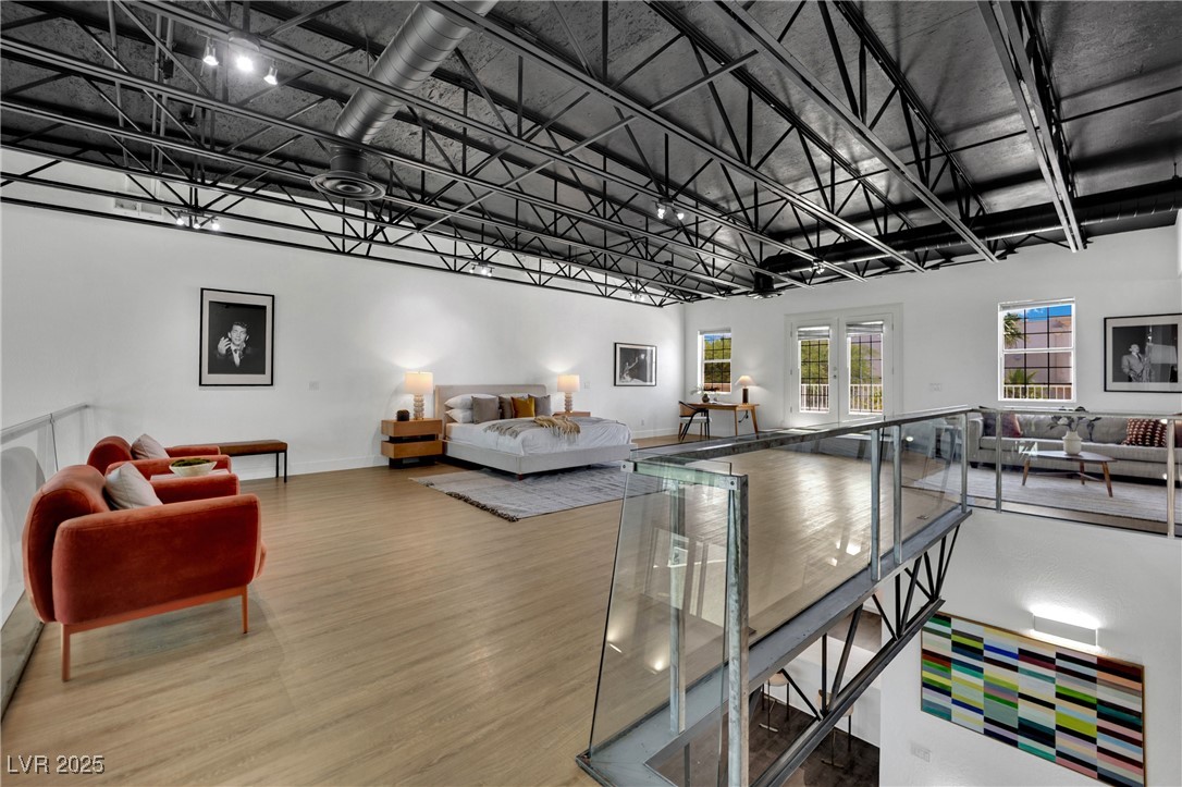 5015 Thunder River Circle