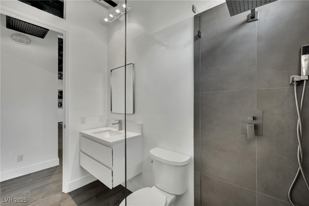 5015 Thunder River Circle