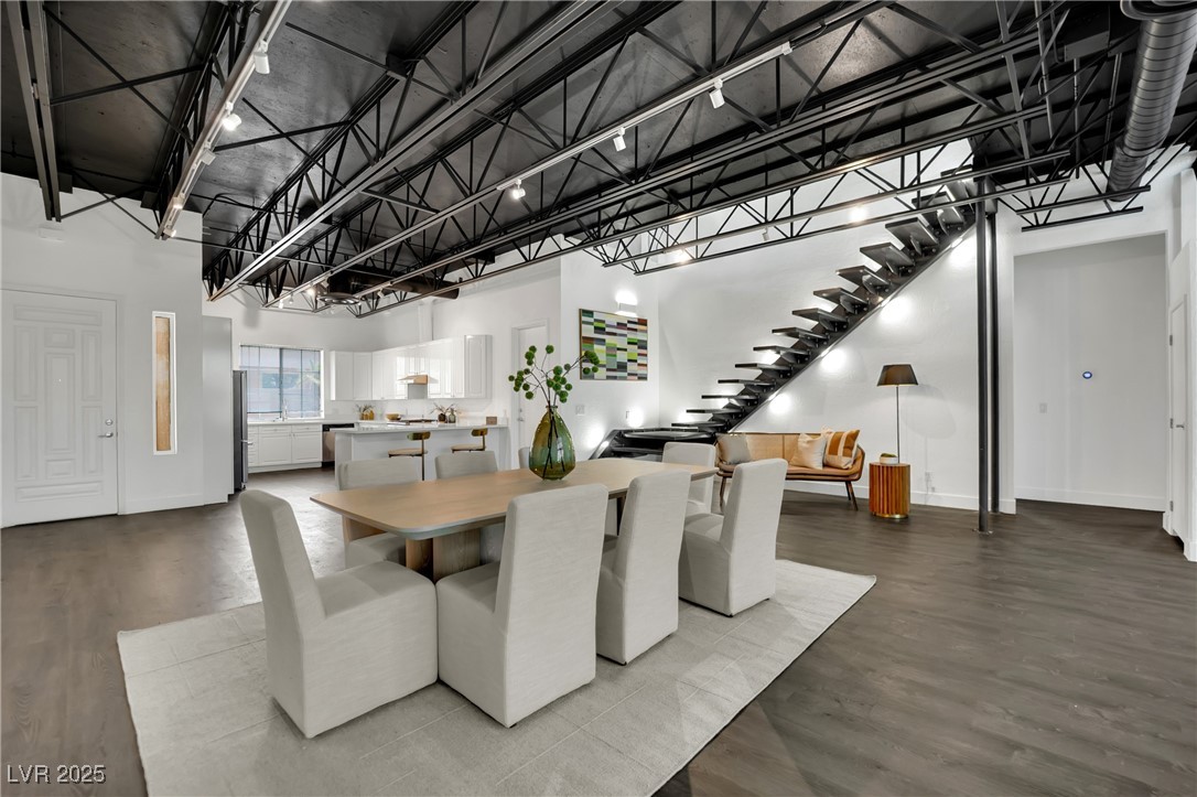 5015 Thunder River Circle