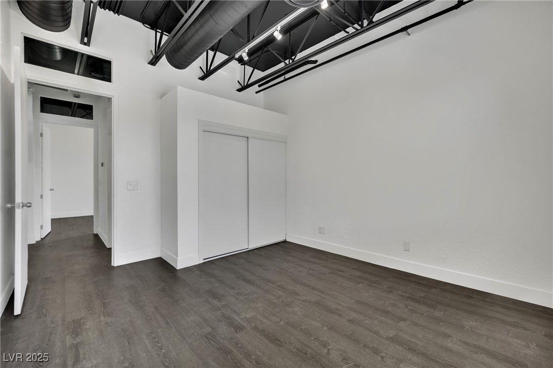 5015 Thunder River Circle