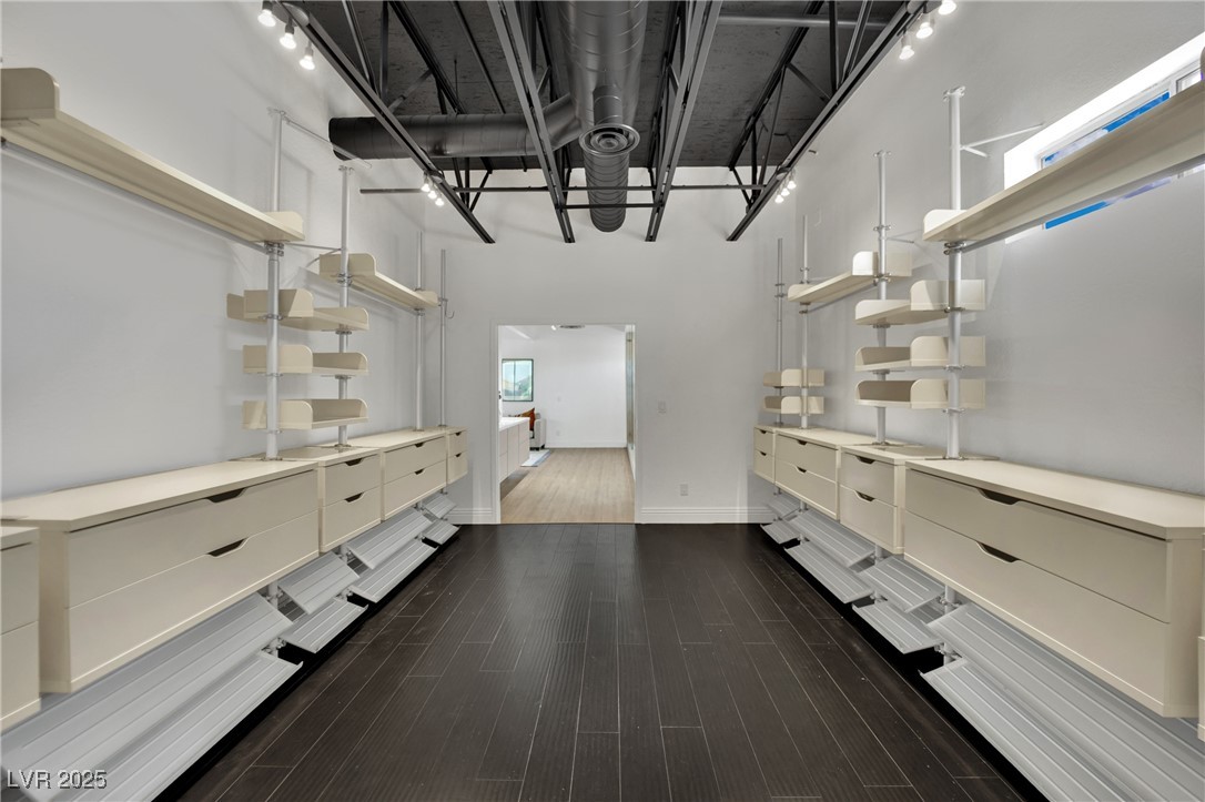 5015 Thunder River Circle