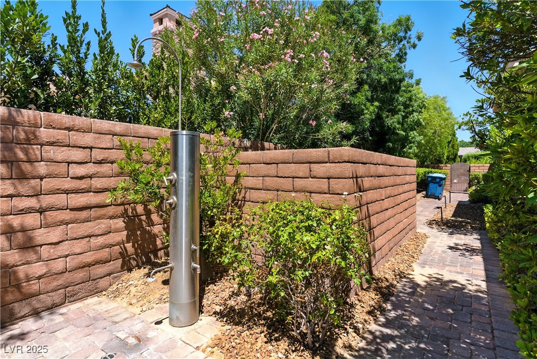 23 Quiet Moon Lane