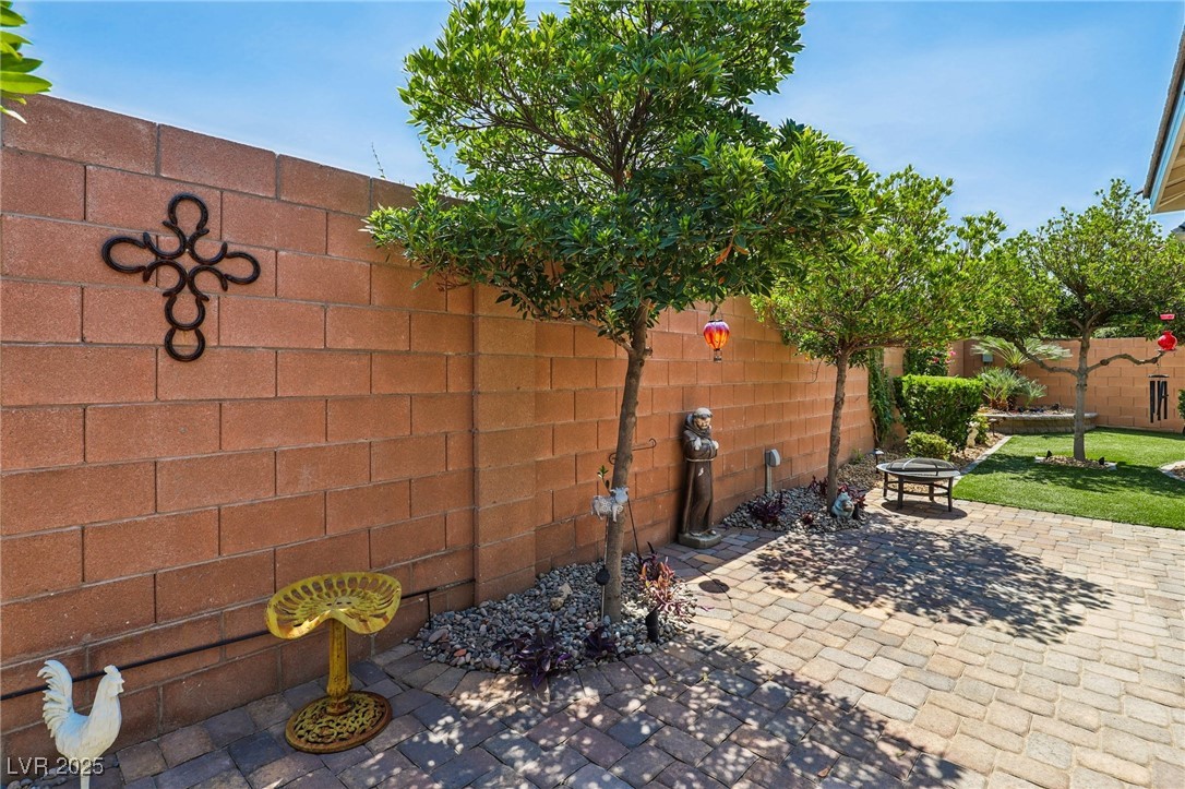 2494 Venarotta Street