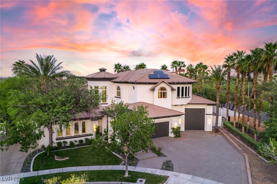 9252 Tournament Canyon Drive