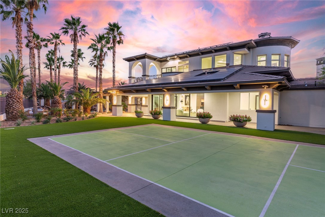 9252 Tournament Canyon Drive