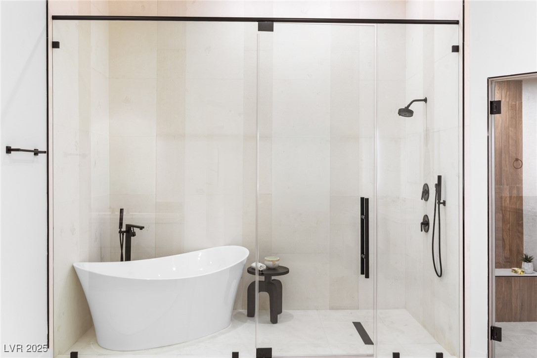 9252 Tournament Canyon Drive