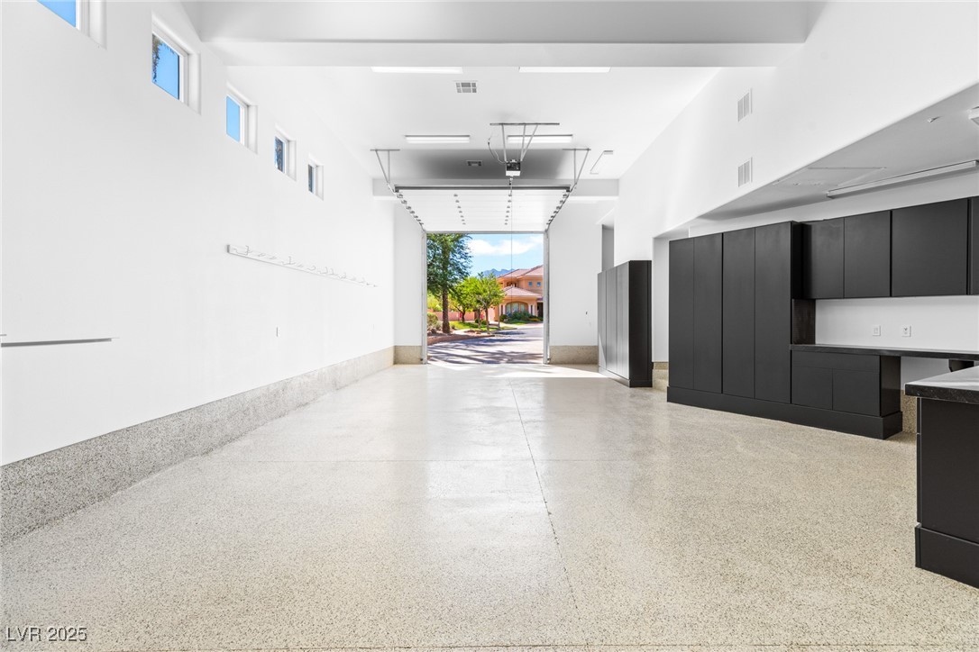 9252 Tournament Canyon Drive