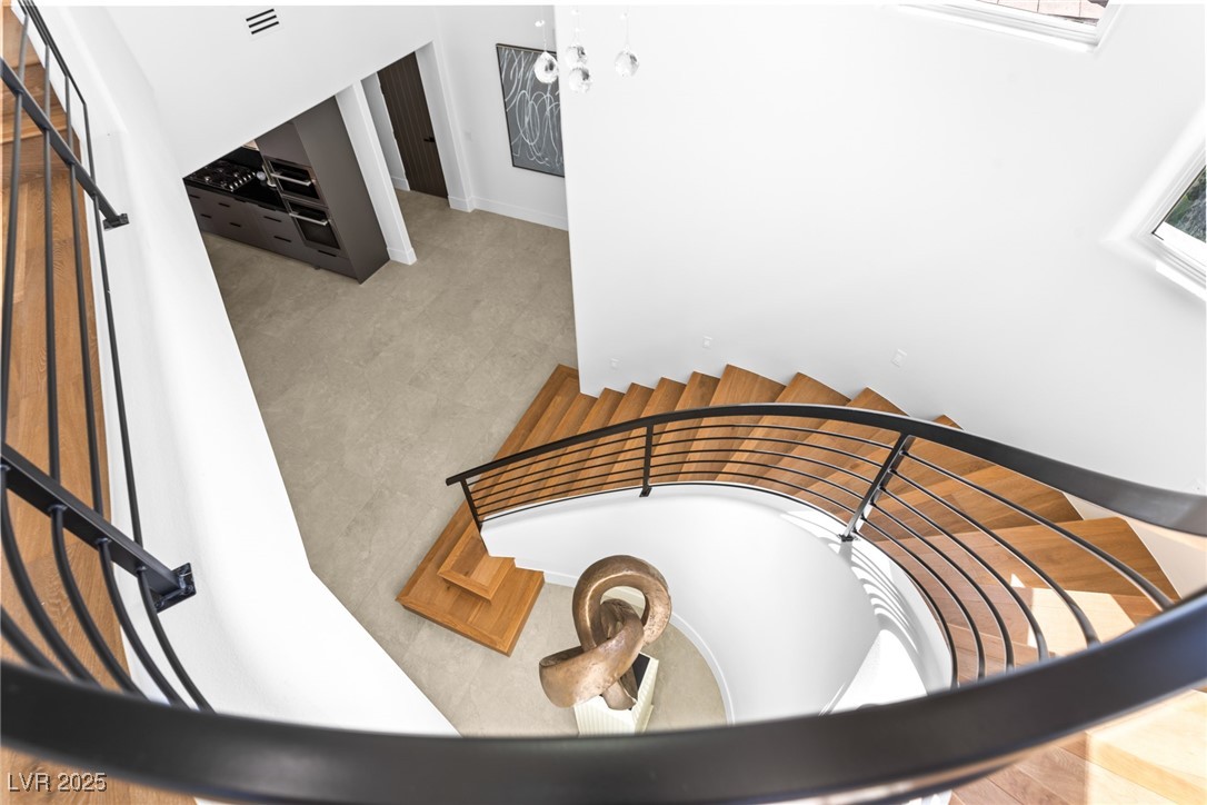 9252 Tournament Canyon Drive