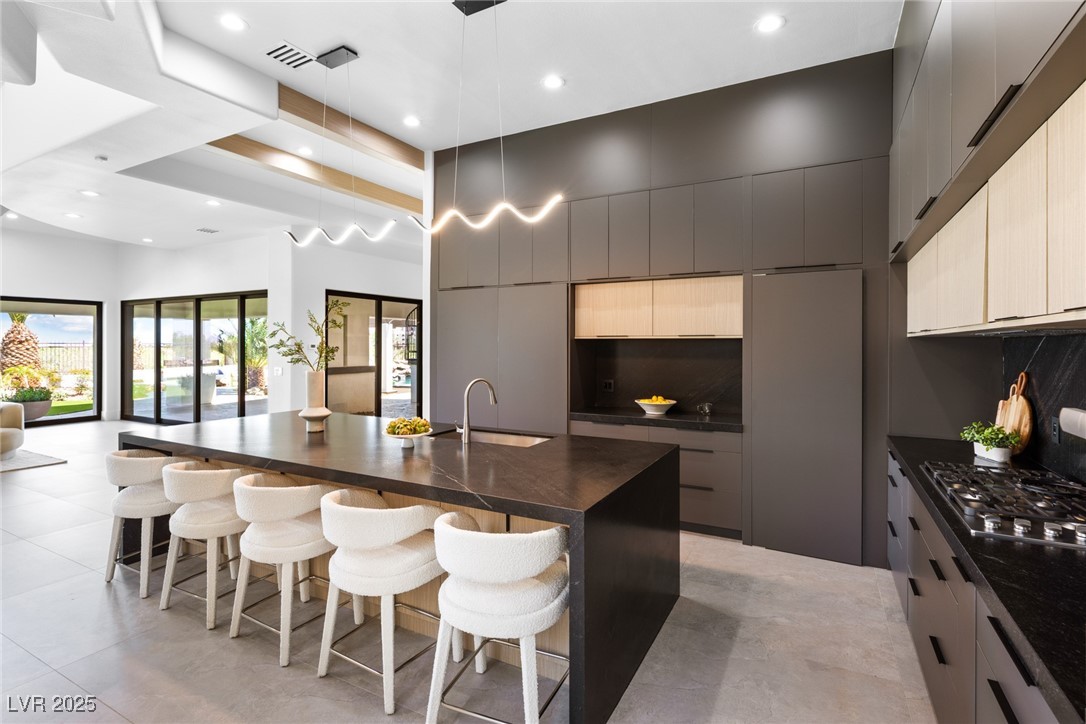 9252 Tournament Canyon Drive