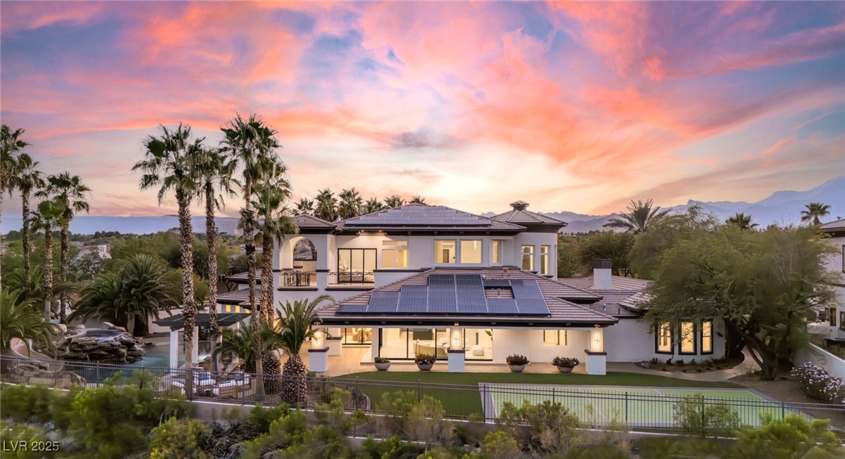 9252 Tournament Canyon Drive