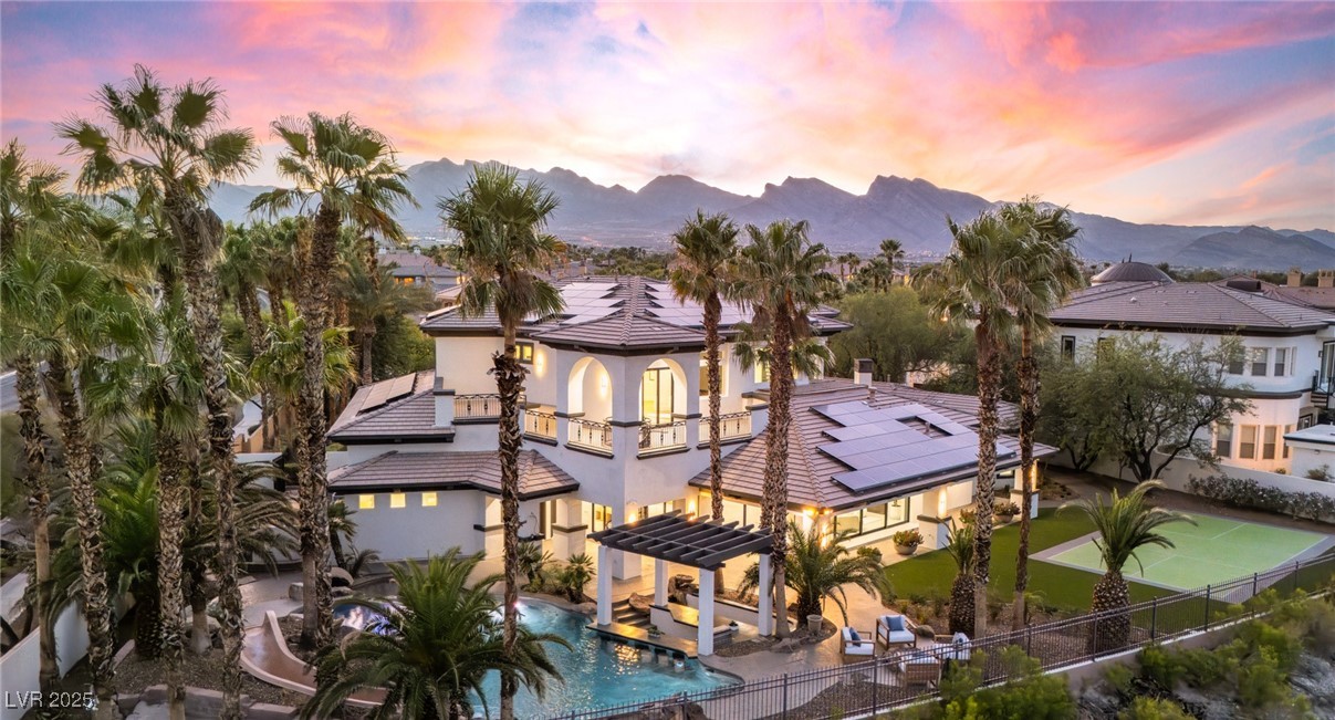 9252 Tournament Canyon Drive