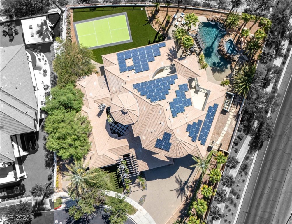 9252 Tournament Canyon Drive