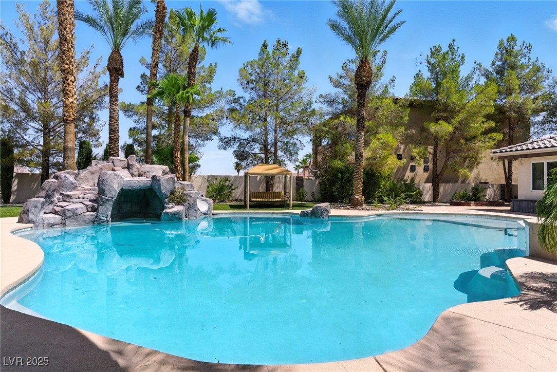 368 East Torino Avenue