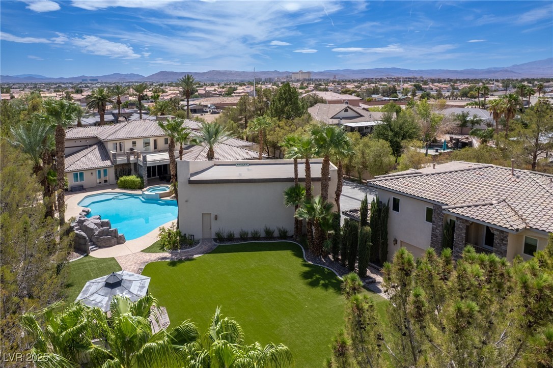 368 East Torino Avenue