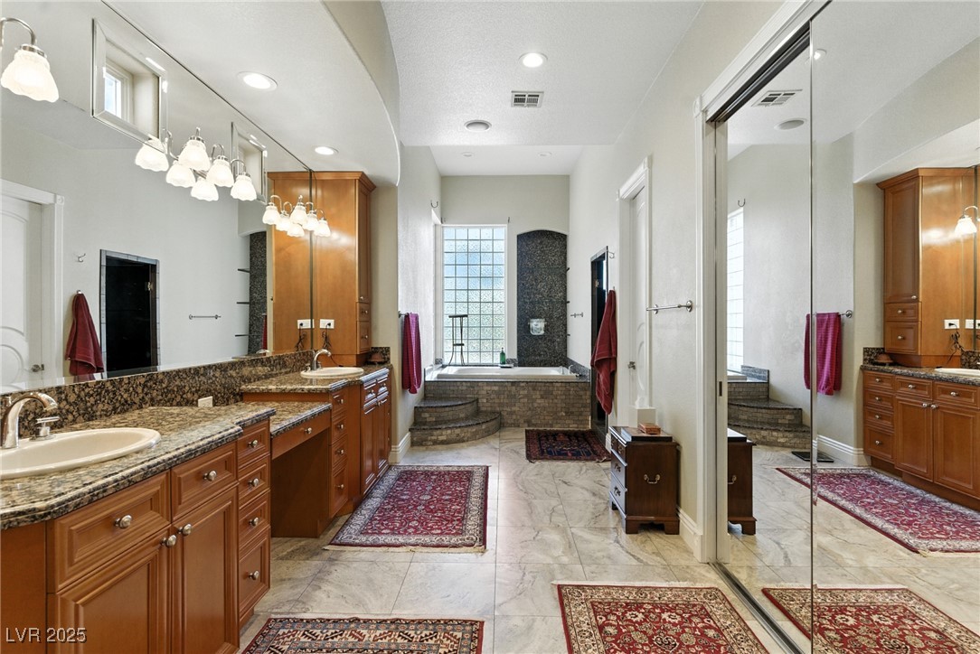 368 East Torino Avenue