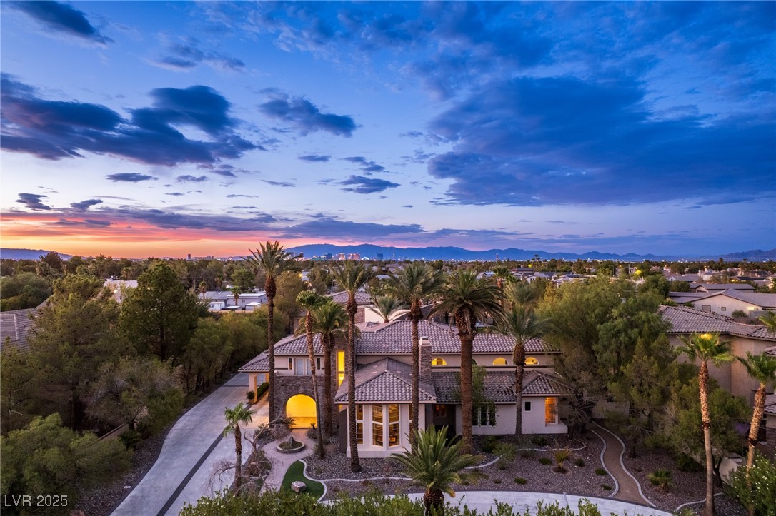 368 East Torino Avenue