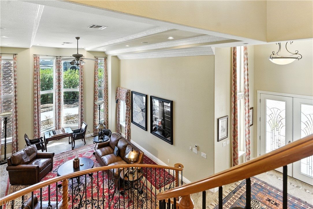 368 East Torino Avenue