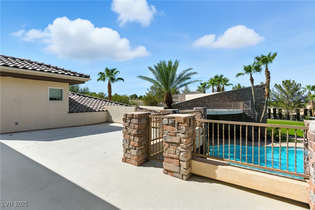 368 East Torino Avenue