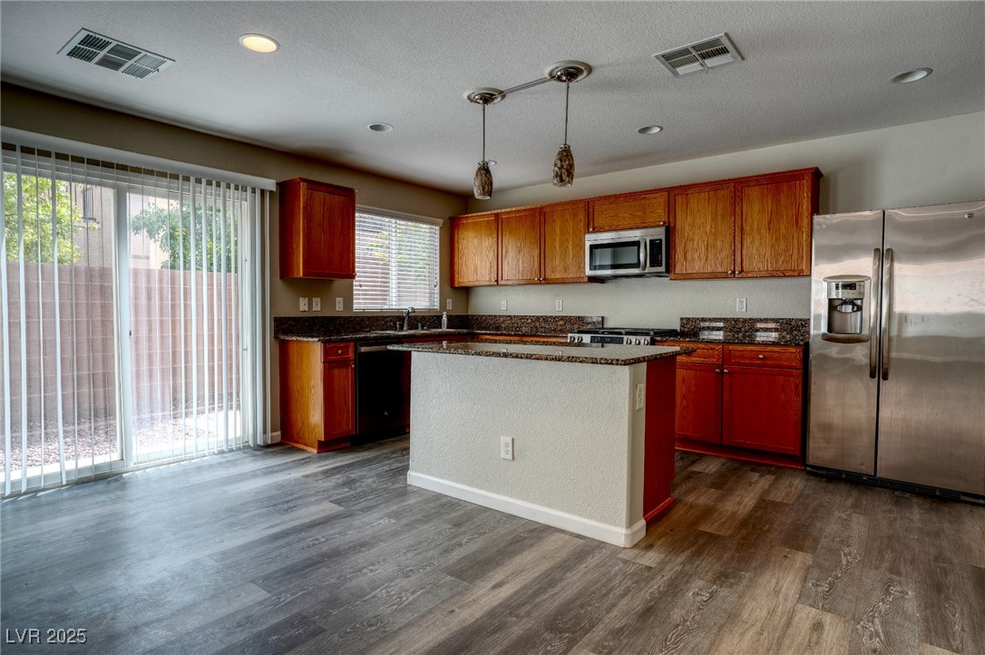 10717 Red Badge Avenue