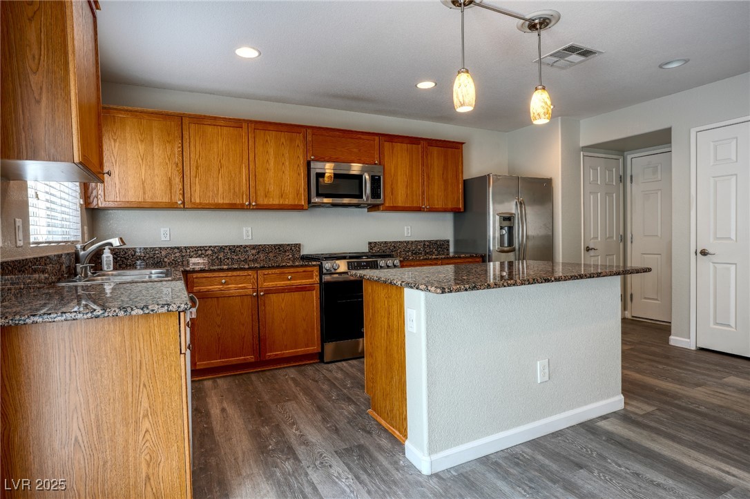 10717 Red Badge Avenue