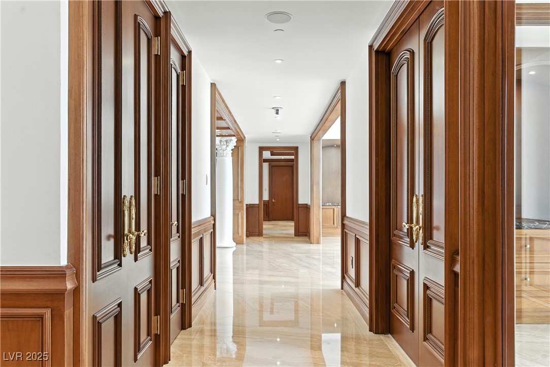 2747 Paradise Road 3801