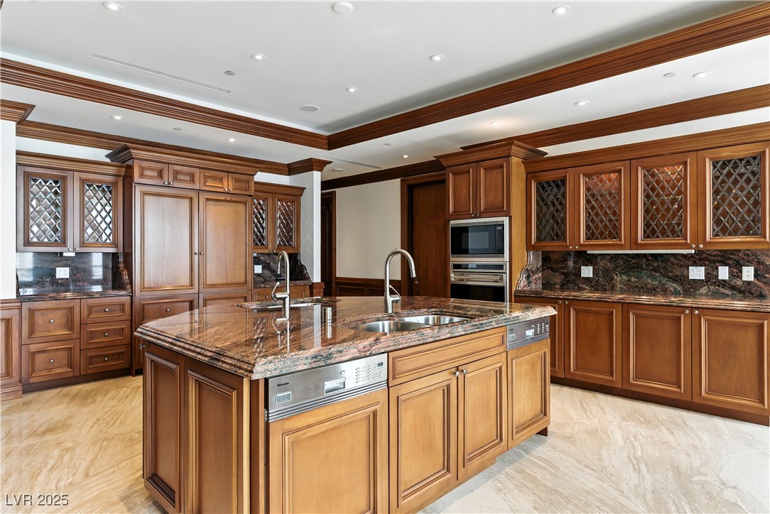 2747 Paradise Road 3801