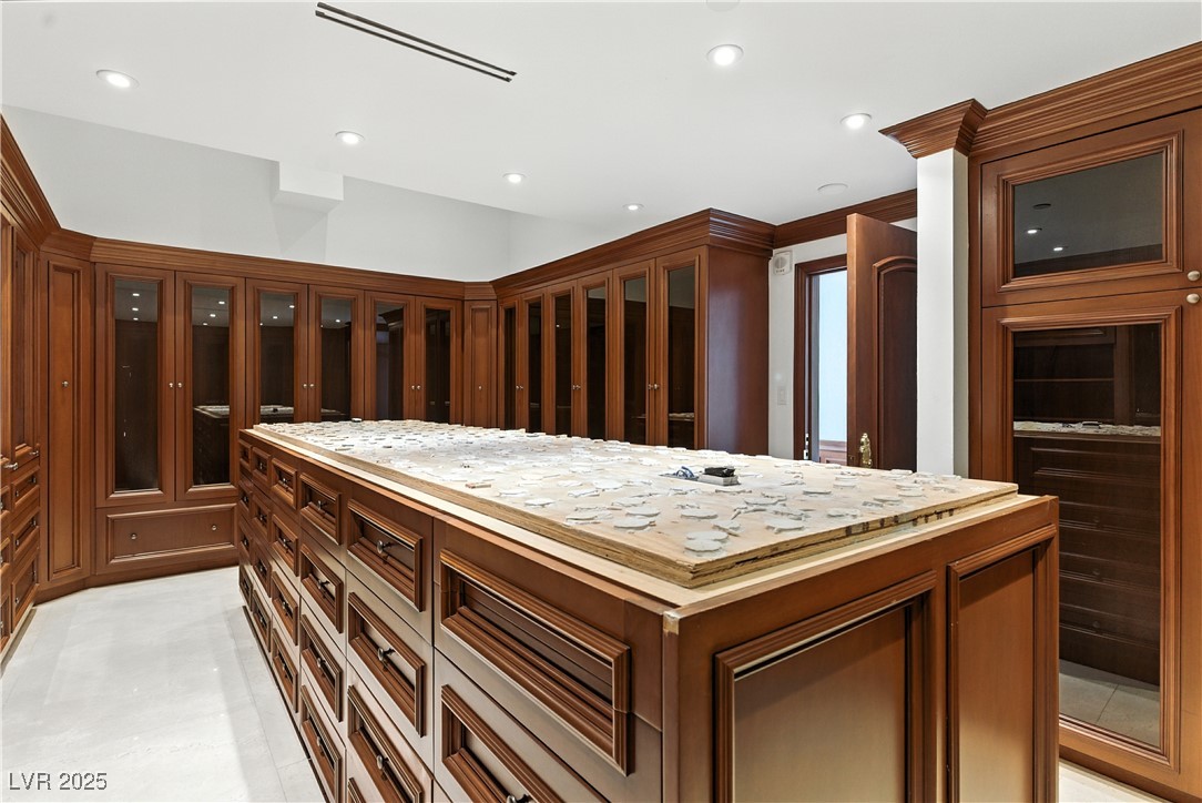 2747 Paradise Road 3801