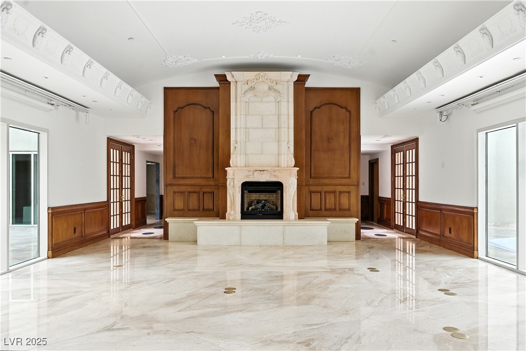 2747 Paradise Road 3801