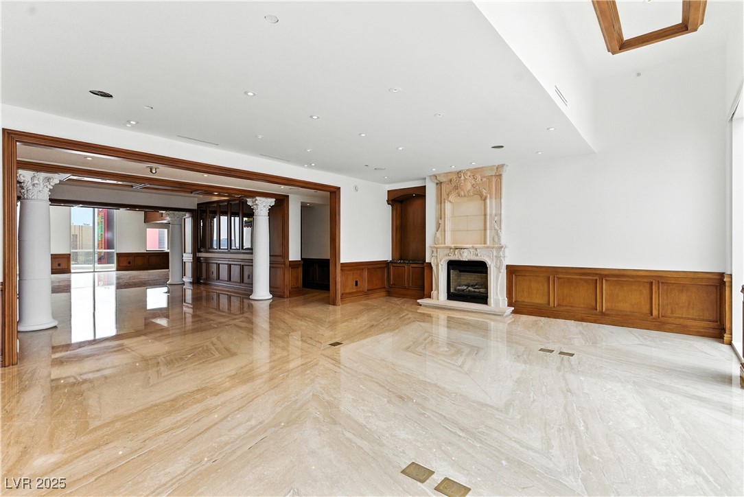 2747 Paradise Road 3801