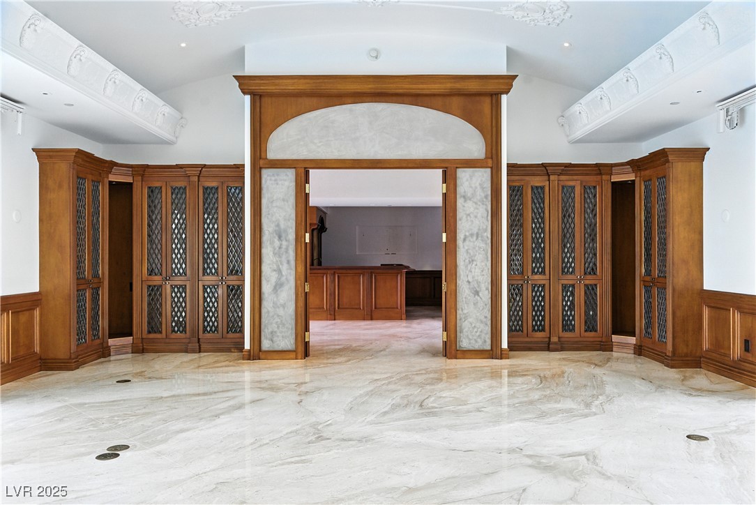 2747 Paradise Road 3801