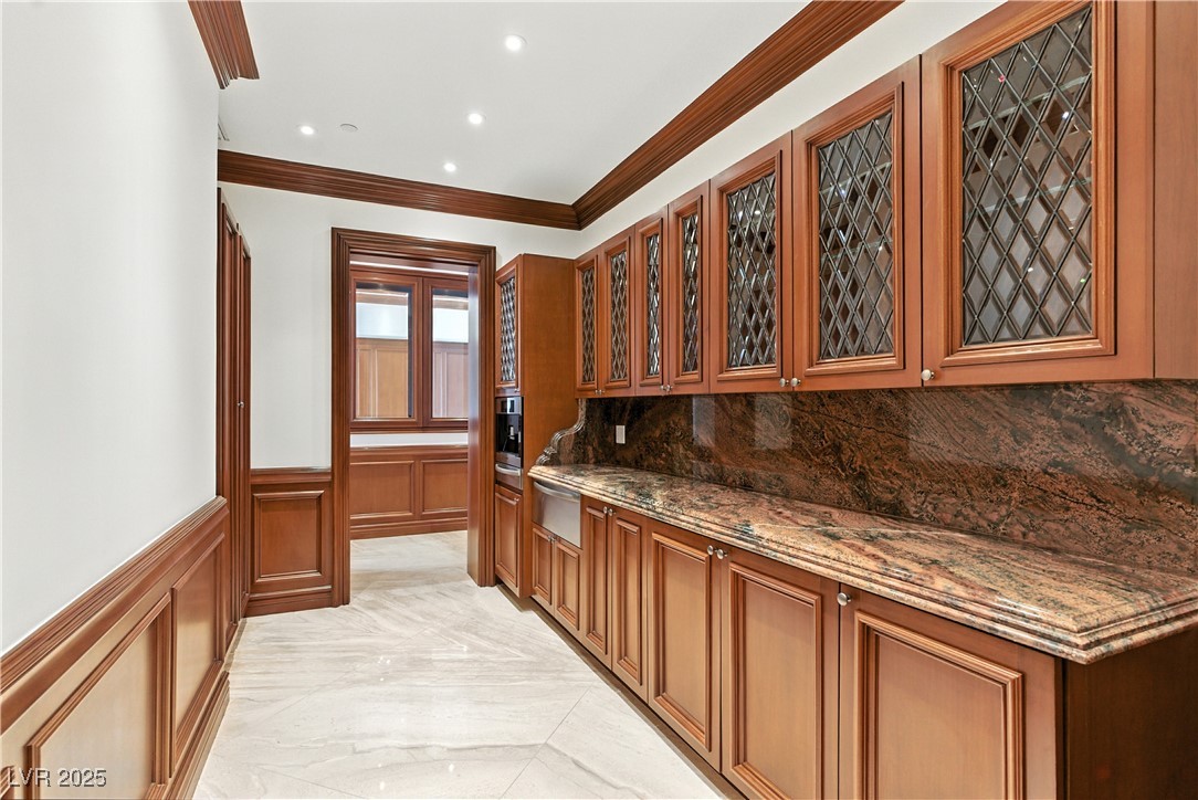 2747 Paradise Road 3801