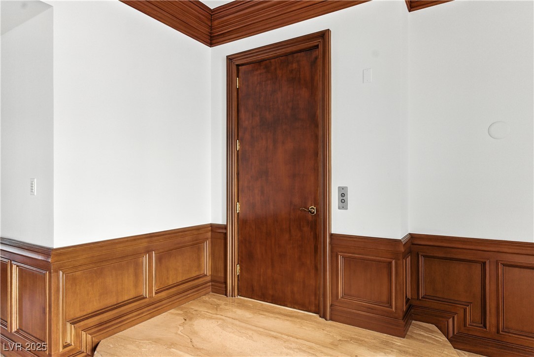 2747 Paradise Road 3801