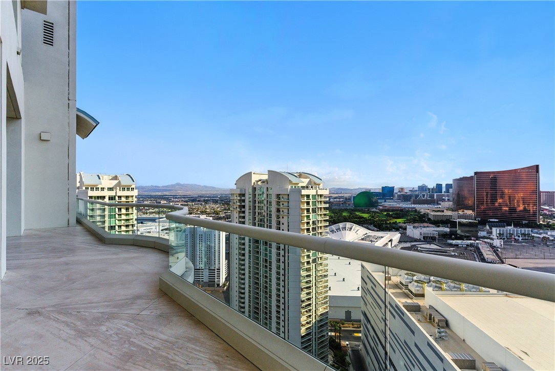 2747 Paradise Road 3801