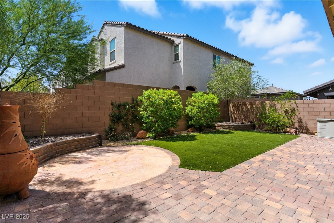 161 Volti Subito Way