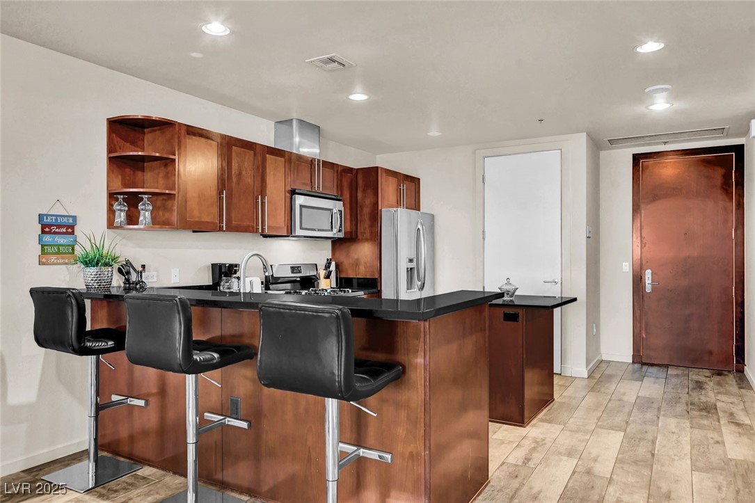 4575 Dean Martin Drive 711