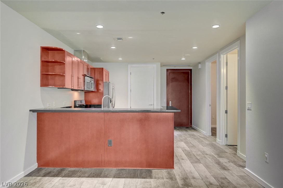 4575 Dean Martin Drive 711