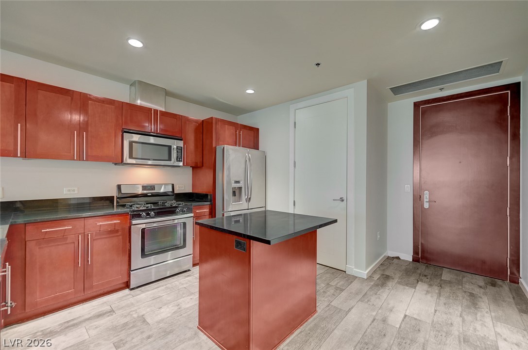 4575 Dean Martin Drive 711