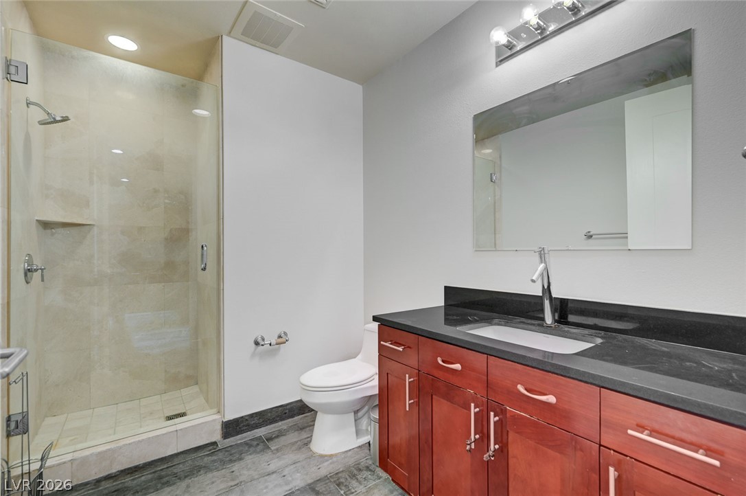 4575 Dean Martin Drive 711