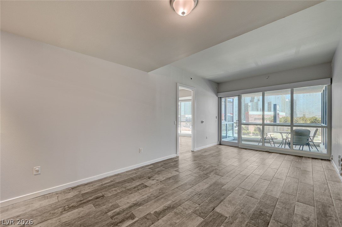 4575 Dean Martin Drive 711