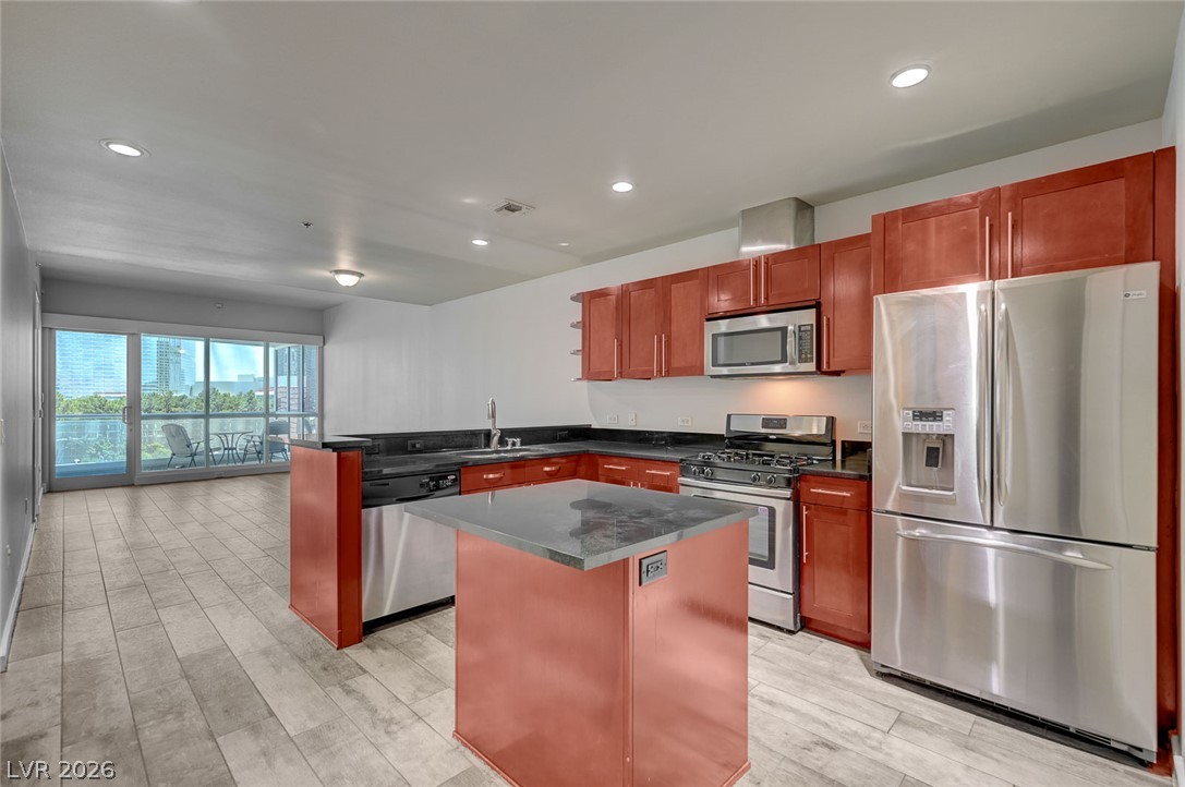 4575 Dean Martin Drive 711