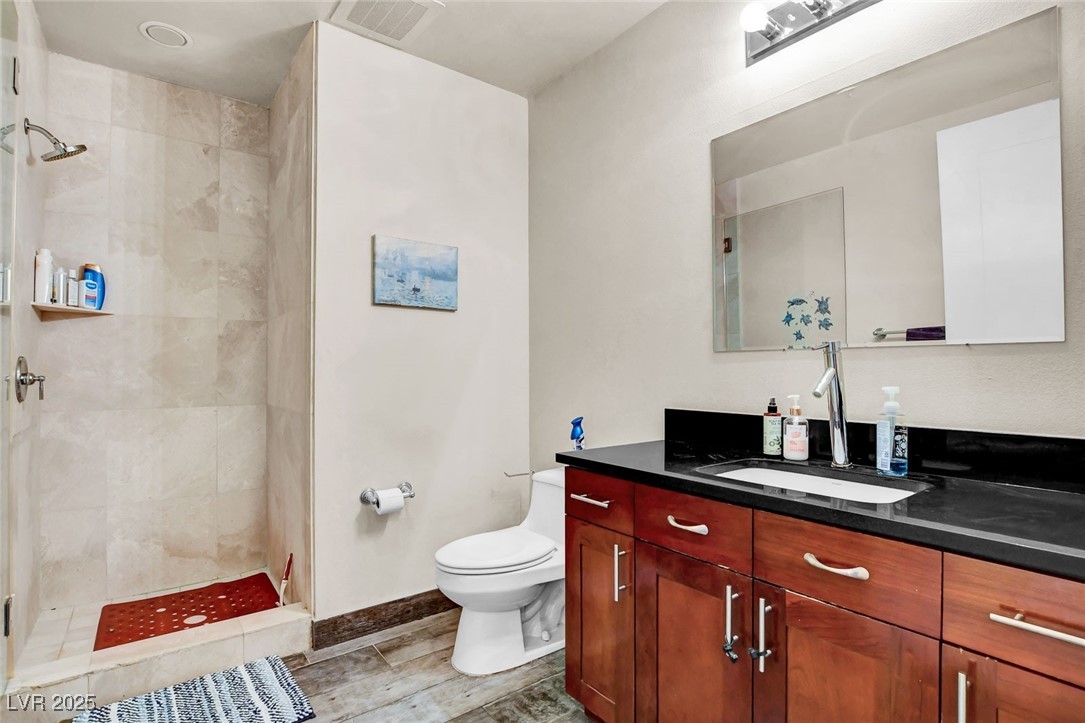 4575 Dean Martin Drive 711