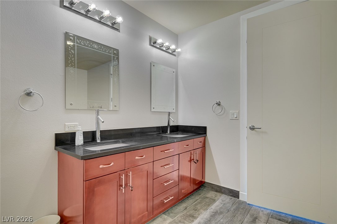 4575 Dean Martin Drive 711