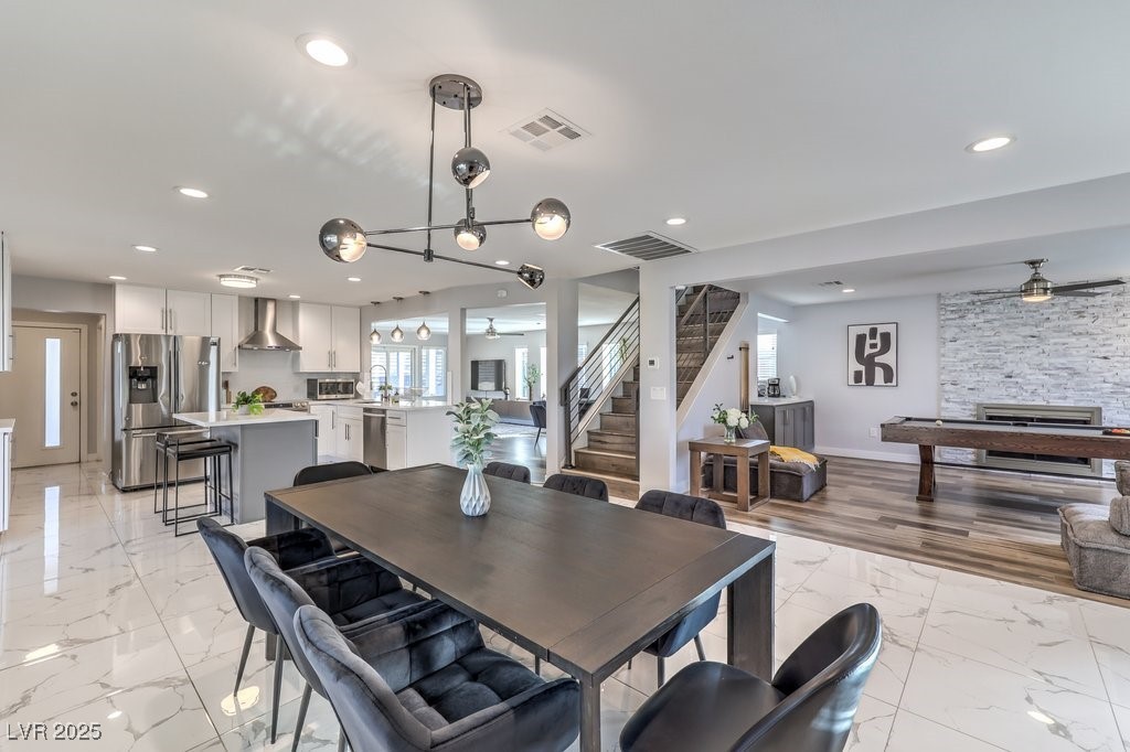 2625 East Russell Road