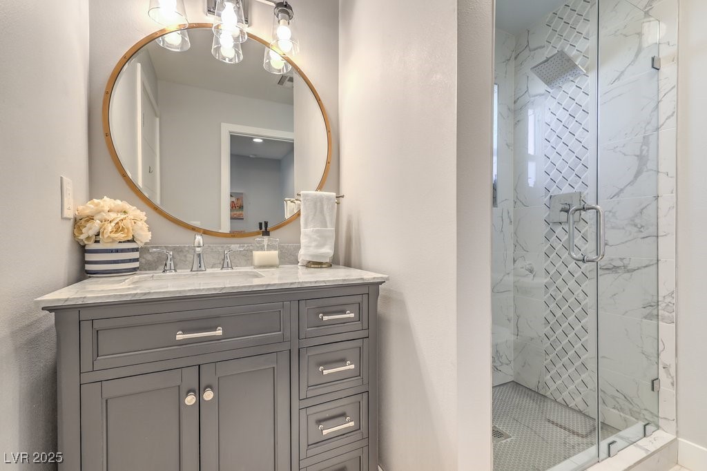 2625 East Russell Road