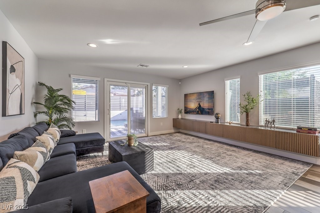 2625 East Russell Road