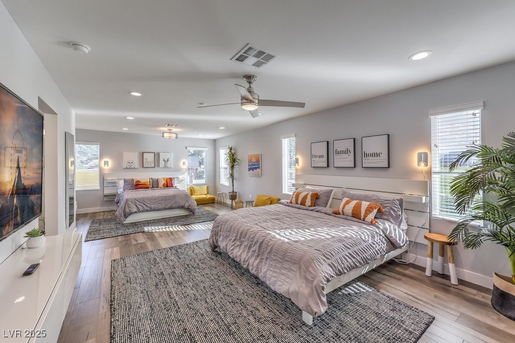 2625 East Russell Road