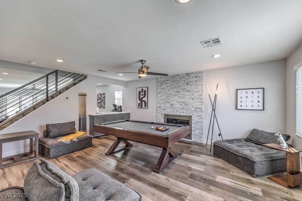 2625 East Russell Road