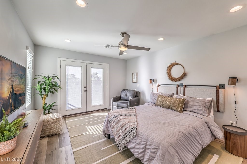 2625 East Russell Road