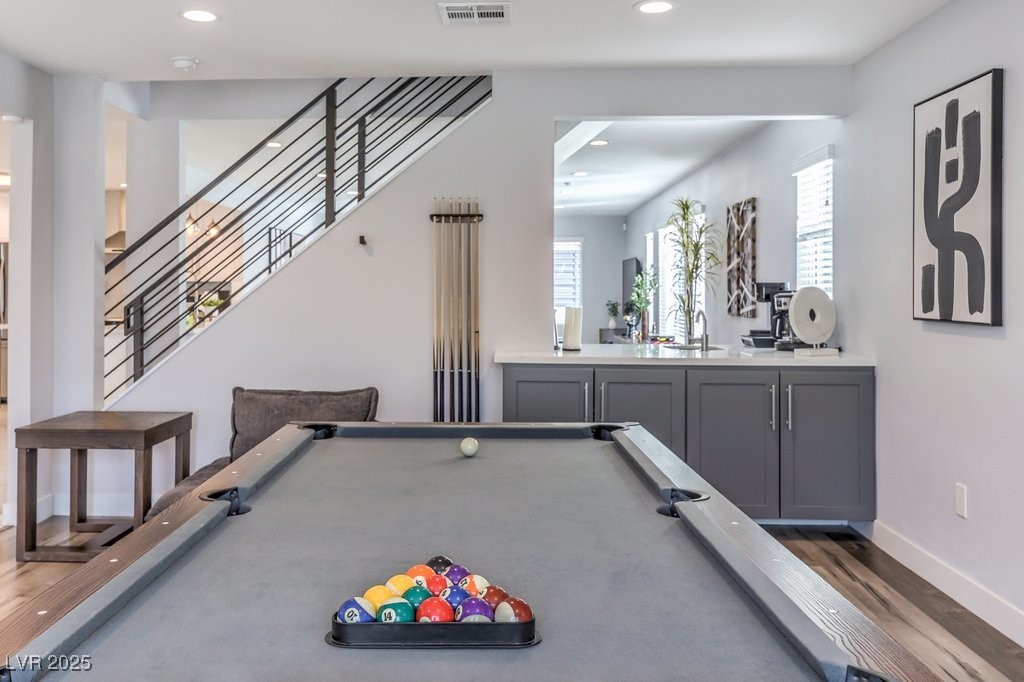 2625 East Russell Road